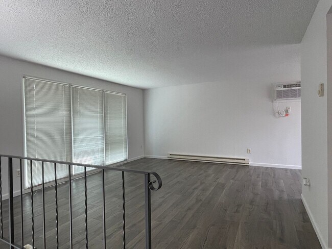 Foto del edificio - 2207 N Bessie_