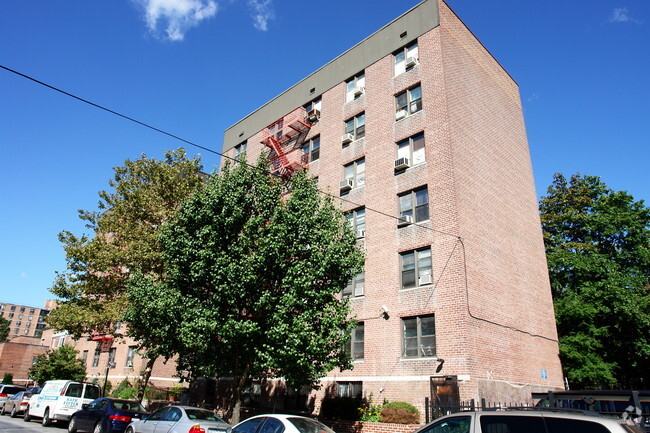 Building Photo - The Mews at Roosevelt