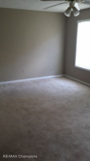Building Photo - 1518 Summerplace Dr