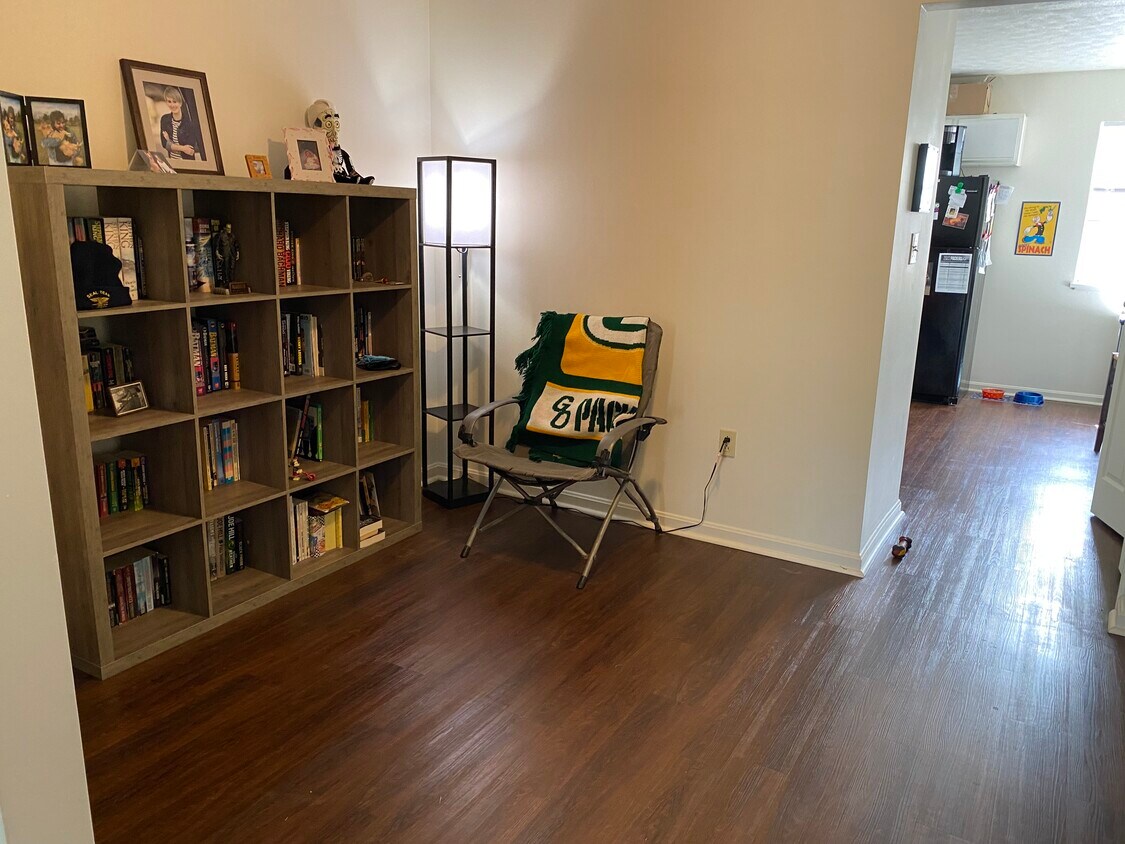 Foto principal - 611 N Woods Ave