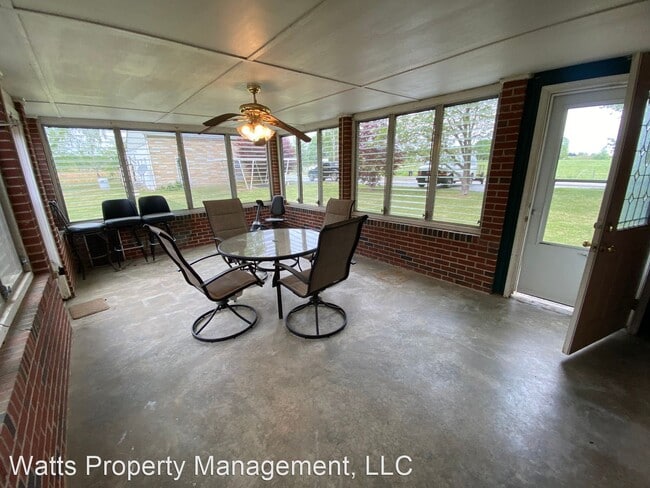 Building Photo - 3 br, 2 bath House - 6181 Renan Rd