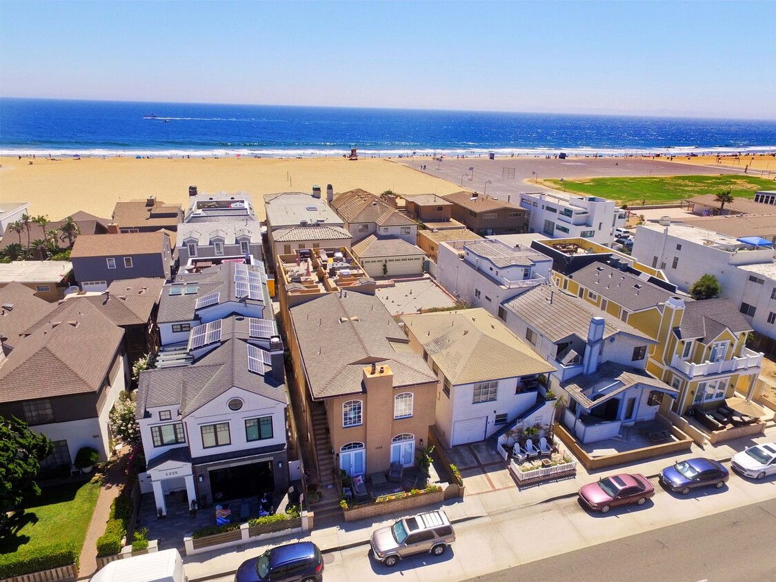 Primary Photo - Weekly Vacation Rental on Balboa Peninsula