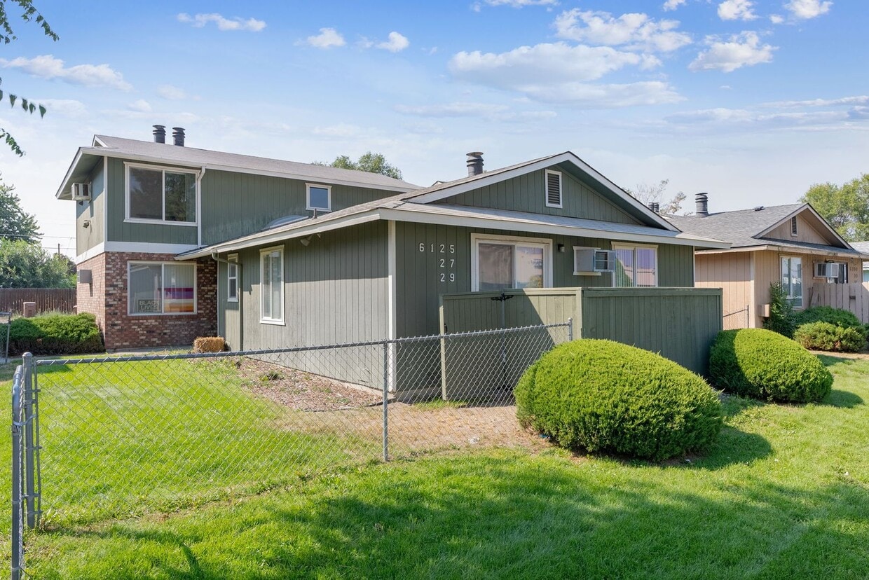 Foto principal - 6125 N Addison St