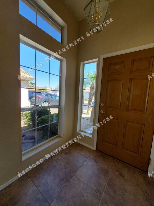 Foto del edificio - COYOTE LAKES BEAUTIFUL VIEW OF GOLF COURSE/NOT AGE RESTRICTED**NO TENANT FEES