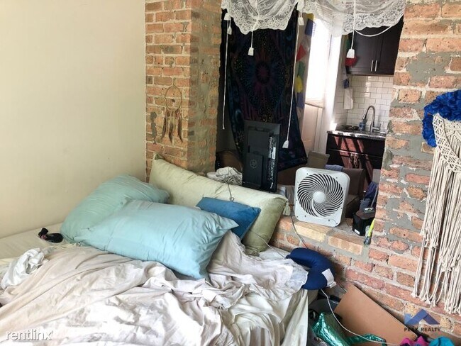 Foto del edificio - 3307 W Belden Ave