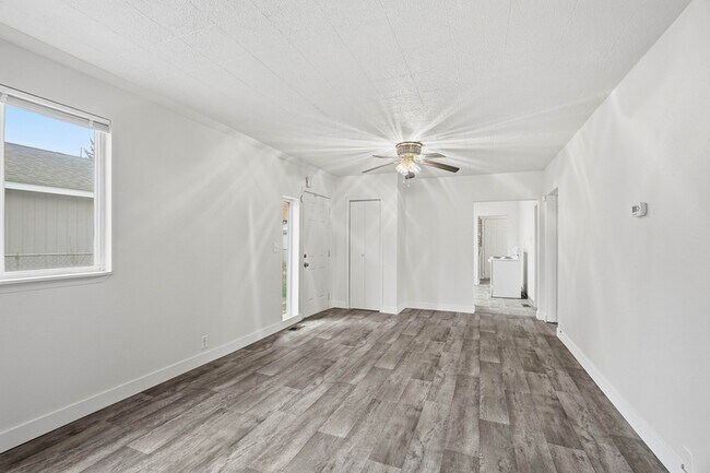 Foto del edificio - 5111 N Stone St