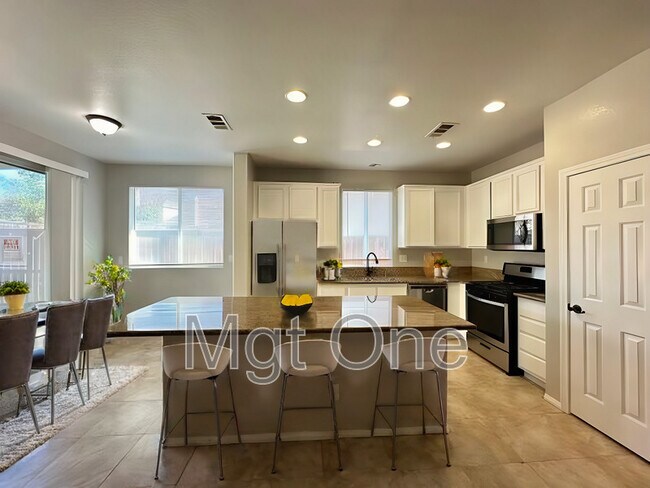 Foto del edificio - 16132 Palomino Ln