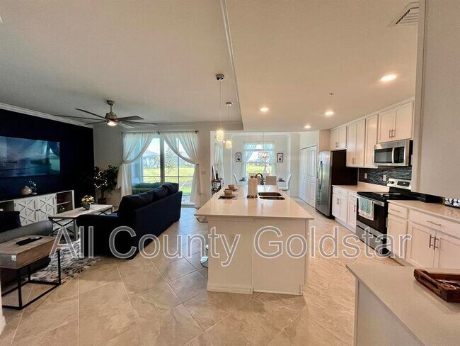 Foto del edificio - 14184 Heritage Landing Blvd