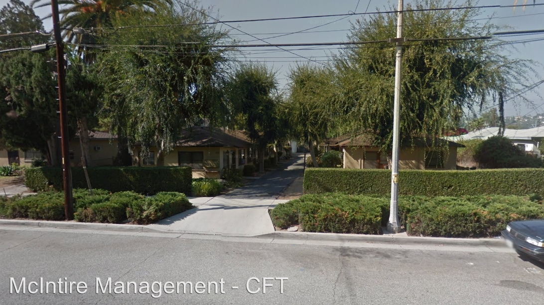 Primary Photo - 200 Monterey Rd