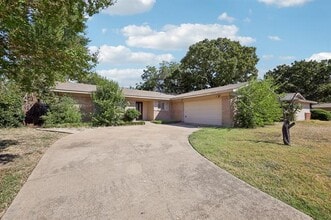 Building Photo - 4720 South Dr W