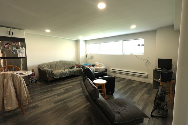 Foto del edificio - 5501 N Mango Ave