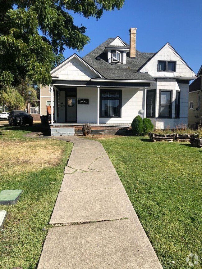 Building Photo - 301 E Nora Ave
