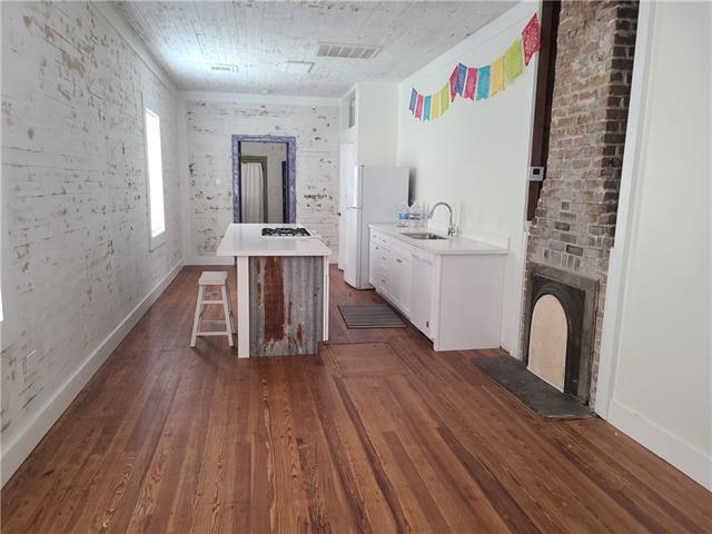 Primary Photo - 422 Hamilton St