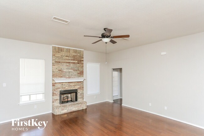 Foto del edificio - 821 Serenity Dr