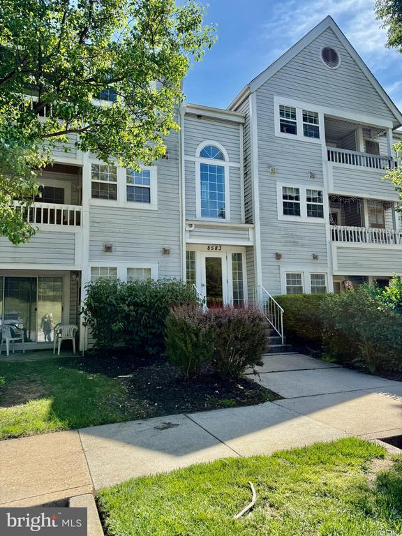 Foto del edificio - 8583 Falls Run Rd