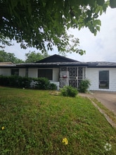 Building Photo - 548 Highfall Dr