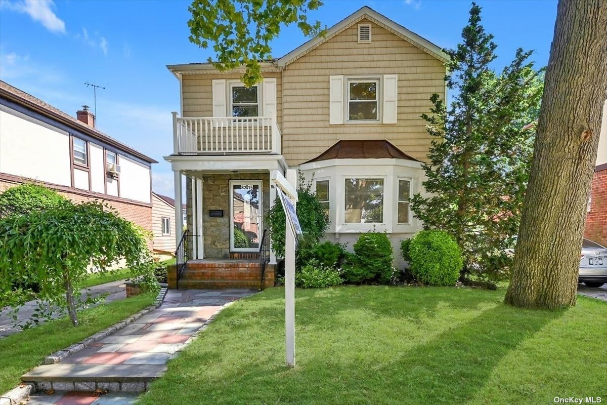 Foto principal - 82-15-82213 213th St