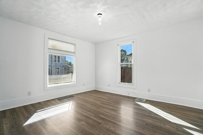 Building Photo - 191 Elmwood Ave