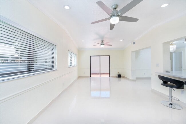 Building Photo - 29901 SW 147th Ave