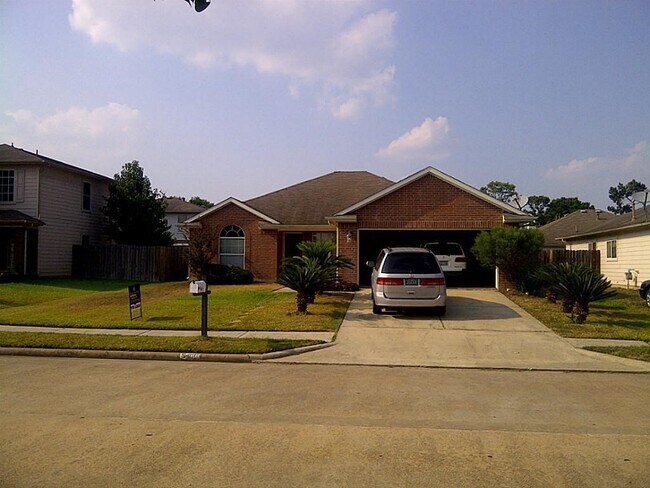 Foto del edificio - 5400 Tallowpine Terrace