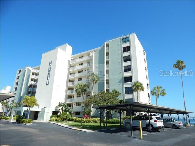 Foto del edificio - 300 Woodette Dr