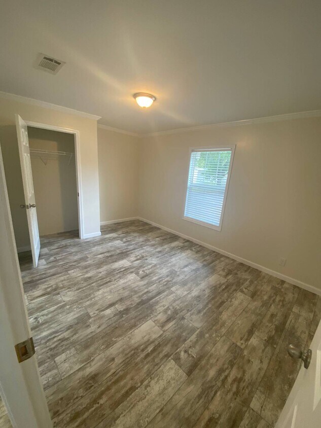 Foto principal - 1600 NE 12th Ave