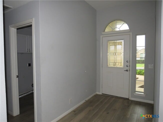 Building Photo - 18913 Leigh Ln