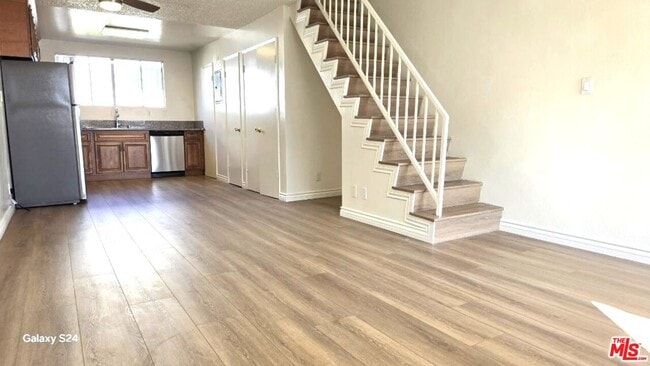 Building Photo - 140 N Berendo St