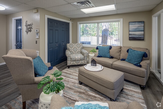 Leasing Office - Bell Hollow at Century Farms