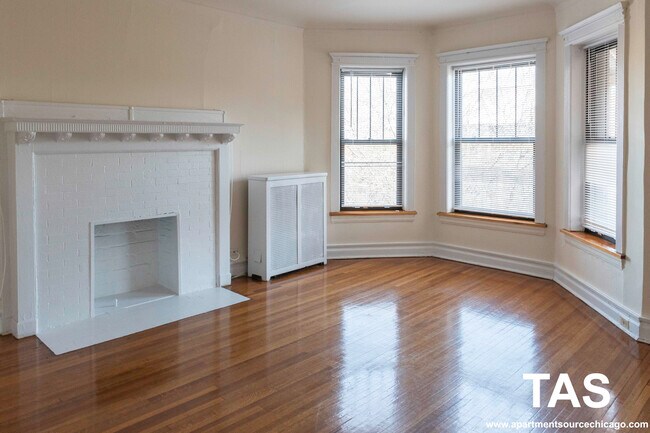 Building Photo - 5126 S University Ave