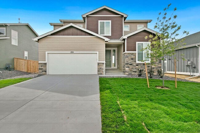 Building Photo - Brand New 4 Bedroom Home in Promontory Point!