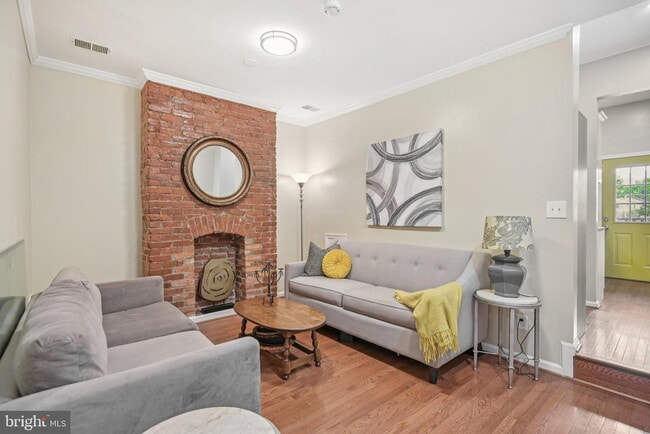 Foto del edificio - 321 Elm St NW