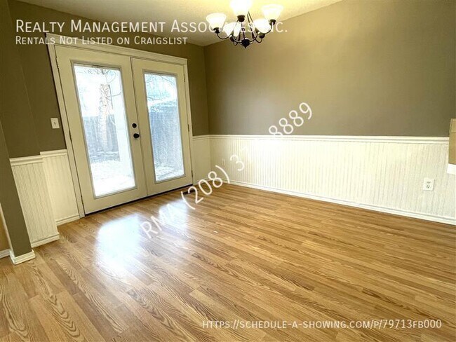 Foto del edificio - 5349 W Grover St