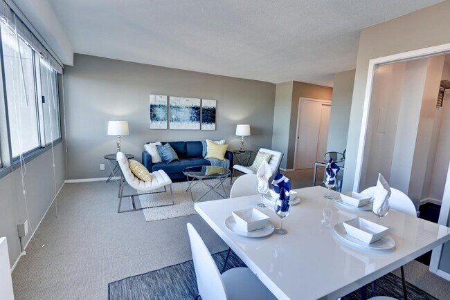 Foto del edificio - 5500 Friendship Blvd