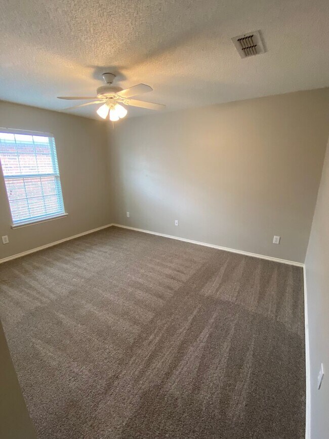 Foto del edificio - 6520 86th St