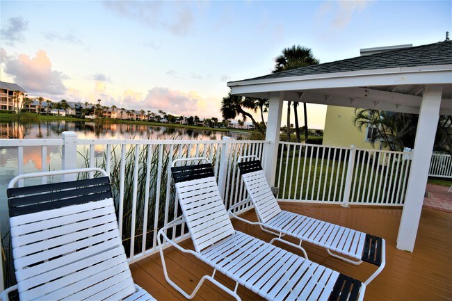 Foto del edificio - 5579 NE Gulfstream Way