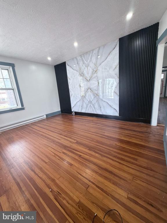Foto del edificio - 120 Mayberry Ave