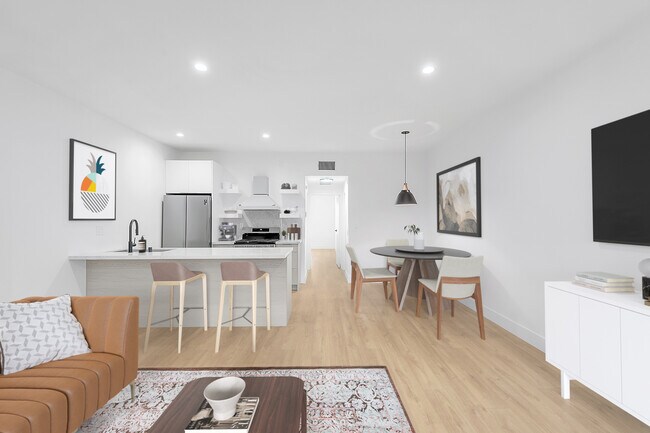 Building Photo - 2062 Dracena