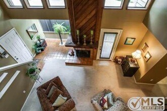Building Photo - 9254 Forest Ln
