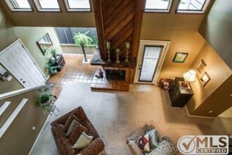 Building Photo - 9254 Forest Ln