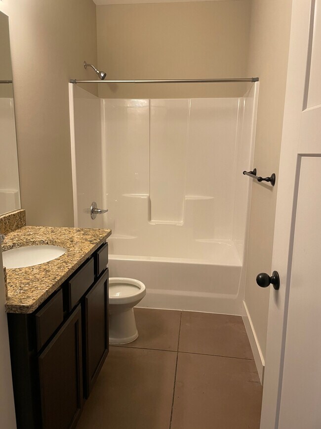 Foto del edificio - 4833 N Hillside Ct