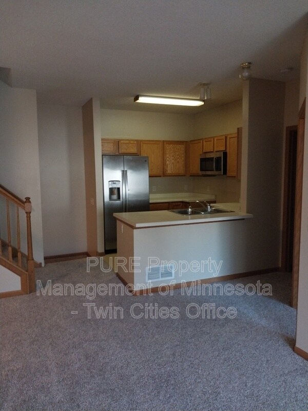 Building Photo - 6742 Meadow Grass Ln S