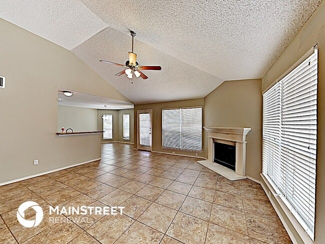 Building Photo - 1132 Sandalwood Dr