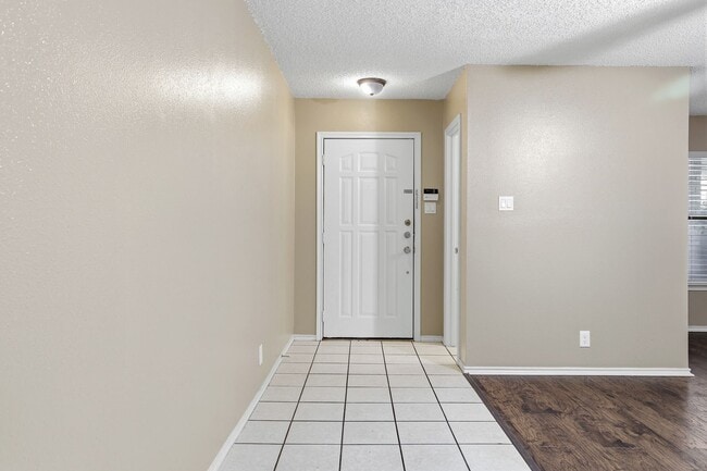 Building Photo - ***APPLICATION CURRENTLY UNDER REVIEW***Two-Story Home with No Carpet Near Medical Center & UTSA