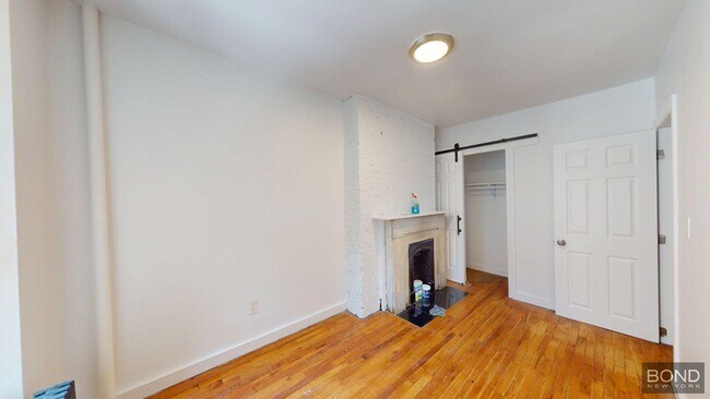 Foto del edificio - 81 Second Avenue