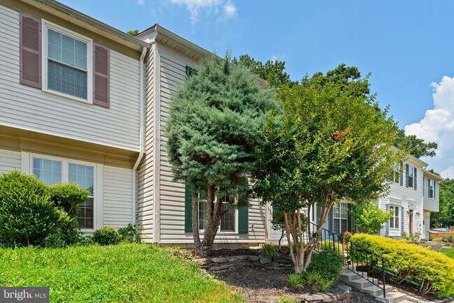 Building Photo - 7656 Stana Ct
