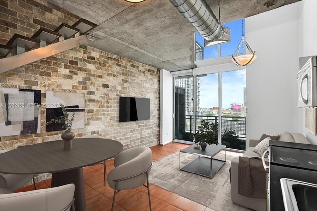 Foto del edificio - 690 SW 1st Ct