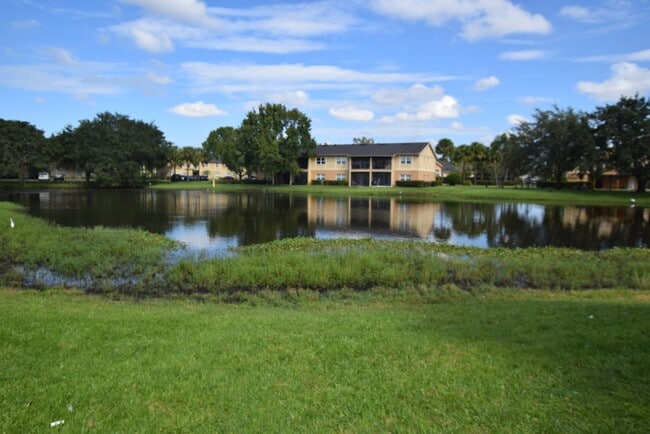 Building Photo - 2401 Barley Club Ct