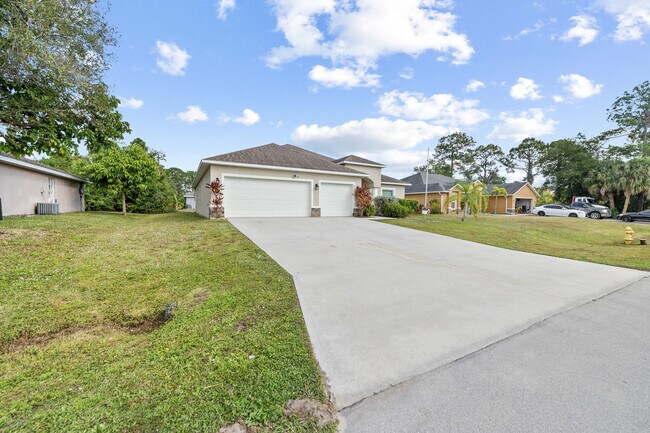 Building Photo - 531 Topeka Rd SW