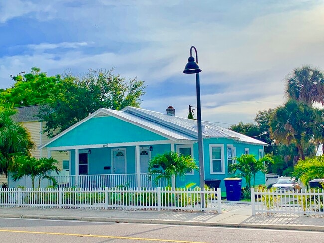 Foto del edificio - 1504 N Fort Harrison Ave